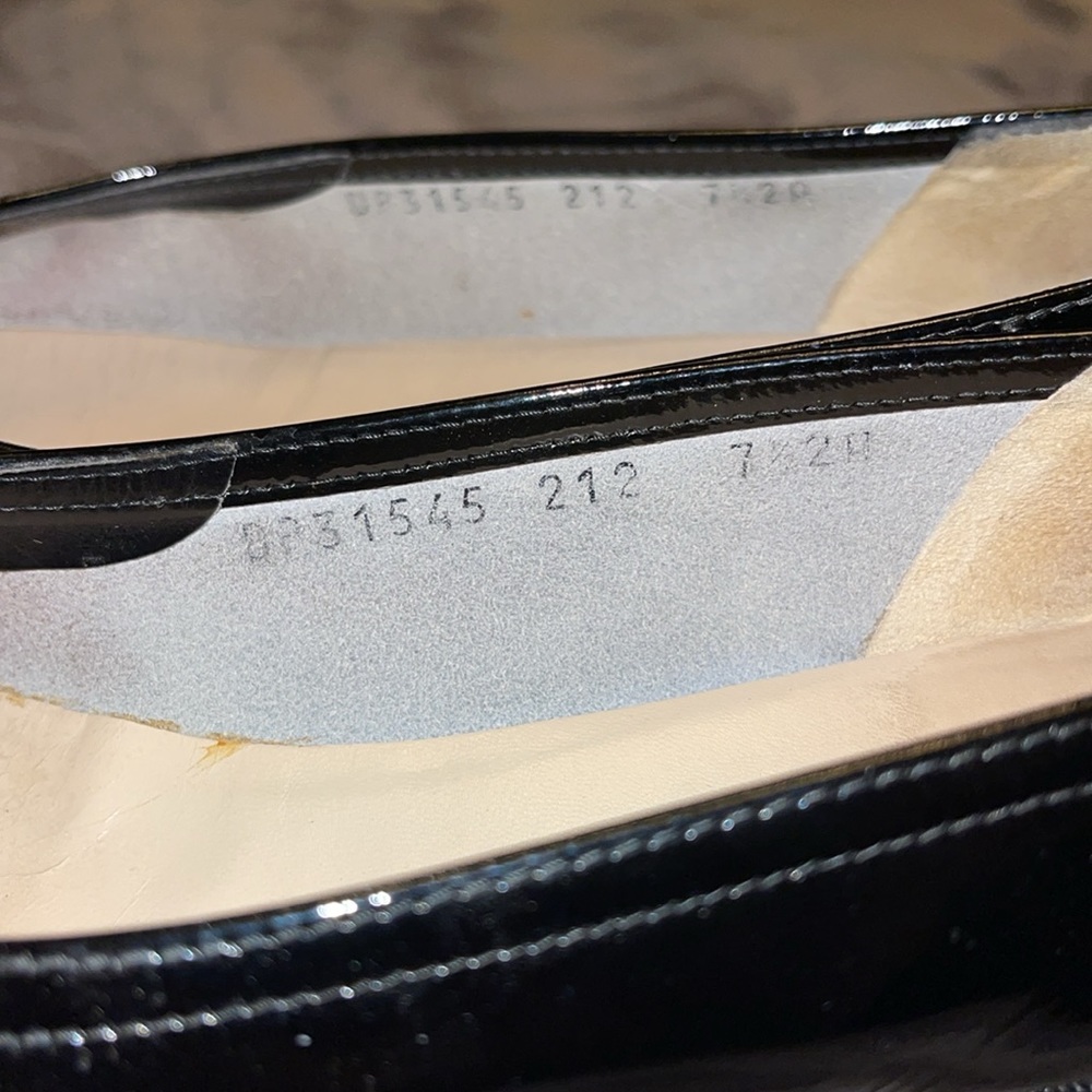 SALVATORE FERRAGAMO Black Patent Slip On Minimalist Loafer - sz 7.5 - Picture 9 of 10